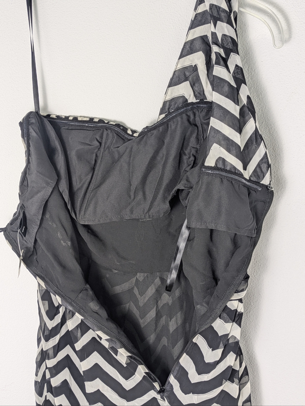 H&M CHEVRON STRIPE ONE-SHOULDER PLEATED Mini Dress New SZ 8 Built-in Bra New - Picture 5 of 12